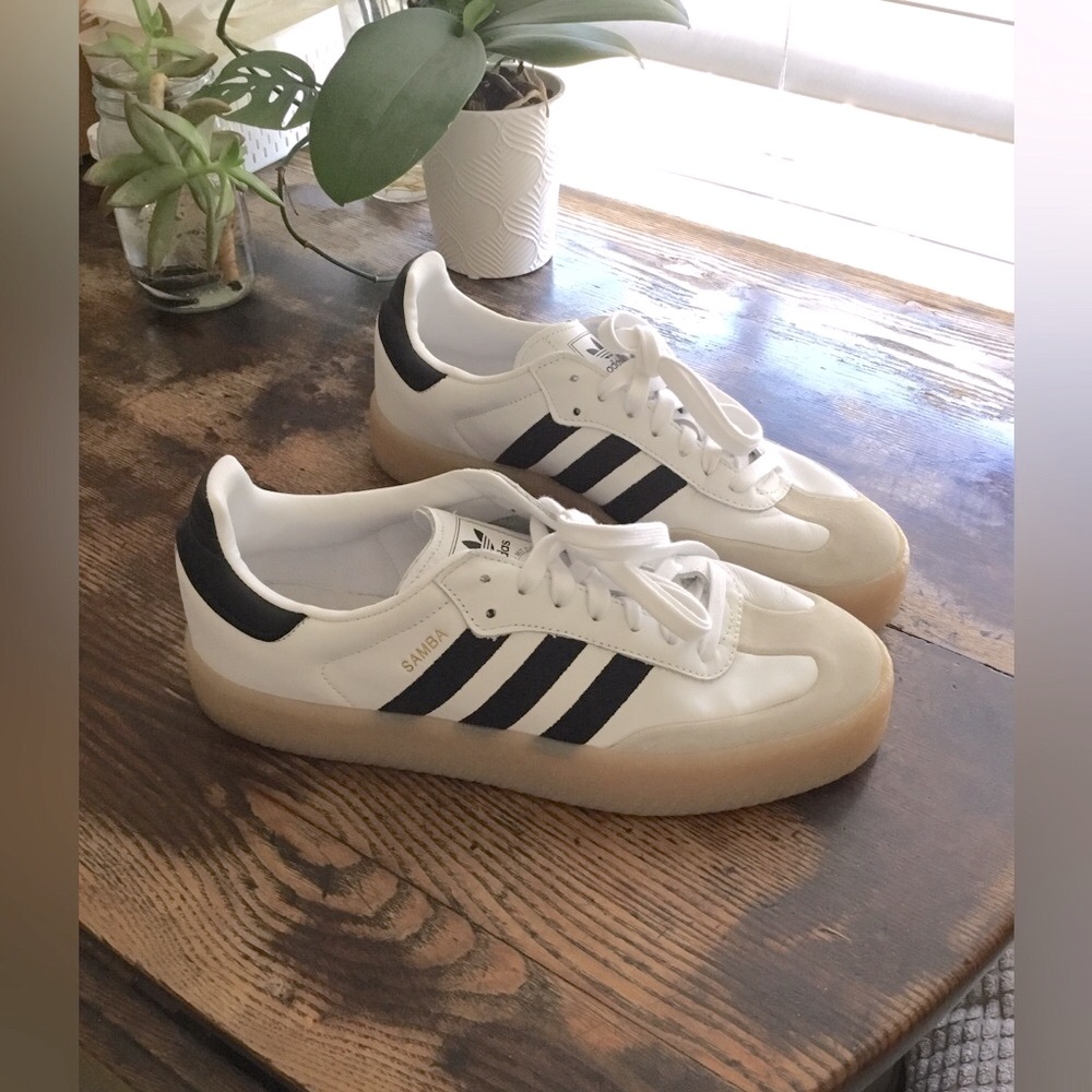 NWOT Women’s Adidas Samba White and Black Shoes